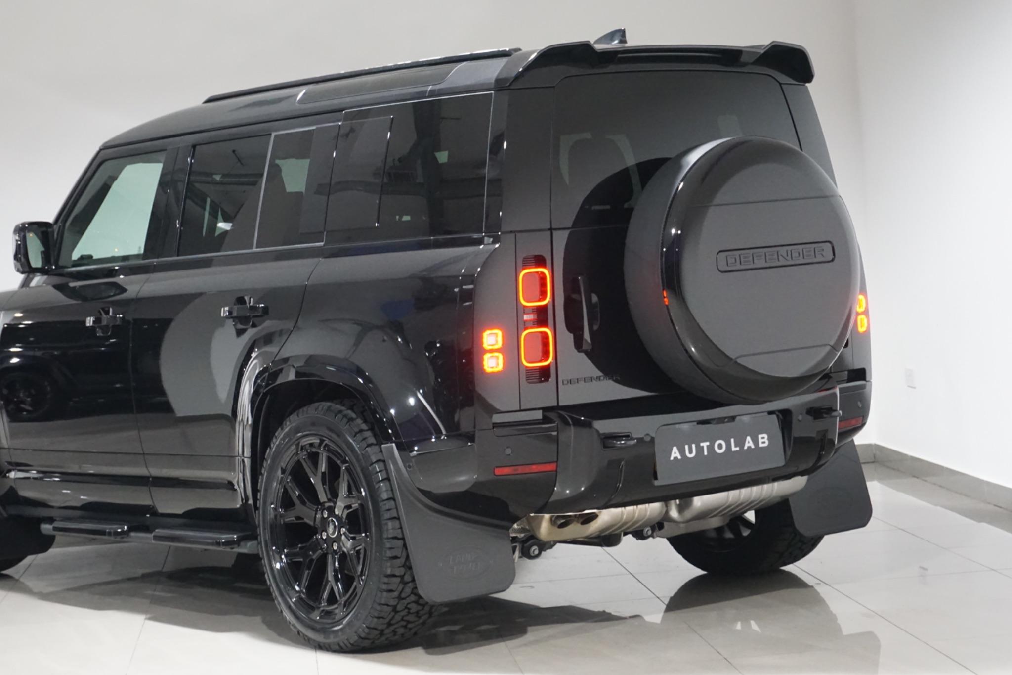 Land Rover Defender 110 3.0 D250 MHEV X-Dynamic HSE Auto 4WD Euro 6 (s/s) 5dr
